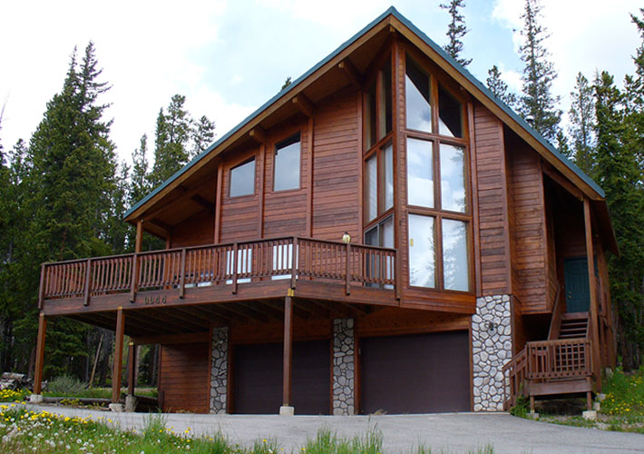 custom-home-exterior